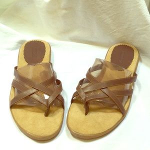 Lands’ End thong sandals